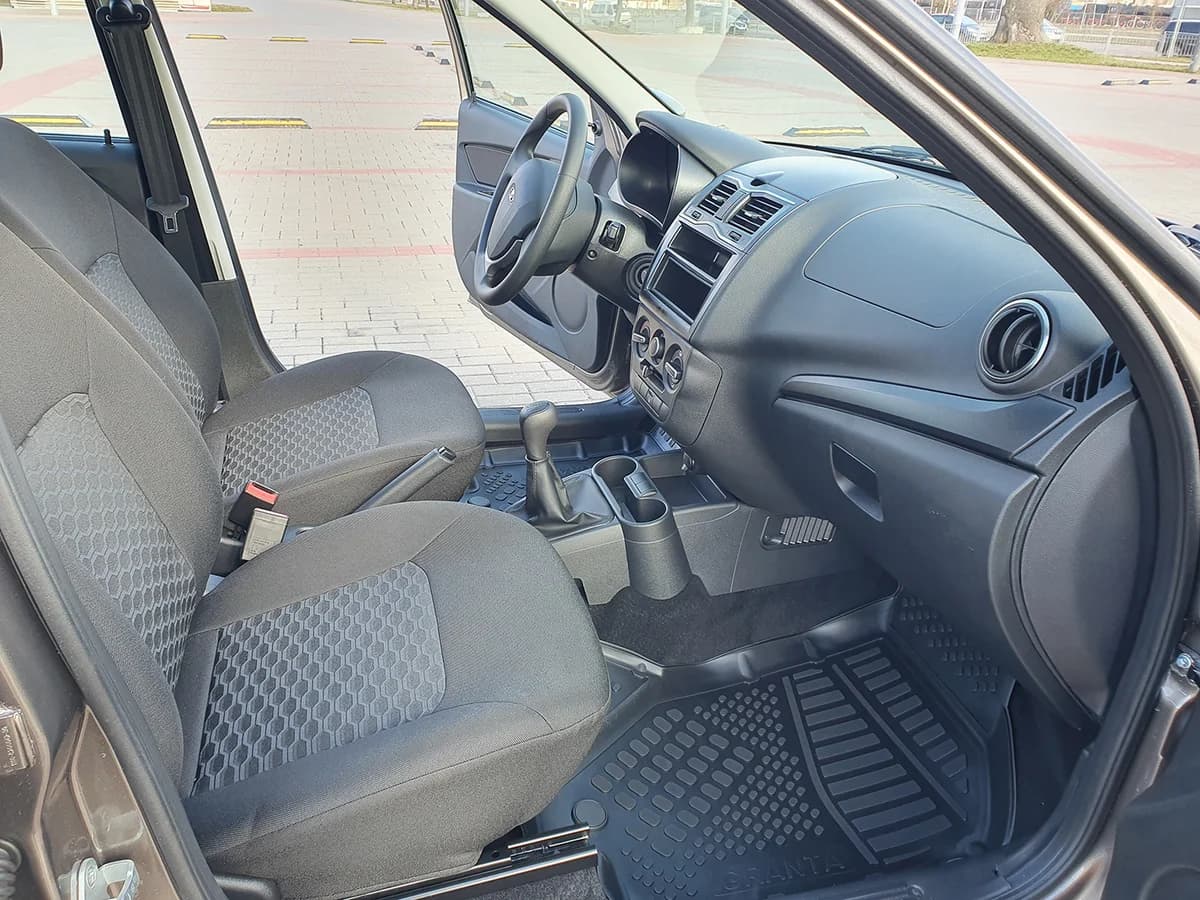 Лада Гранта, 2019 - фото 7