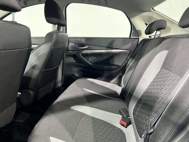 Лада Веста, 2024 - фото 5